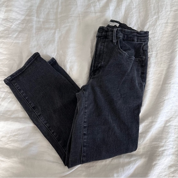 GOOD AMERICAN ALWAYS FITS GOOD LEGS STRAIGHT JEANS BLACK - Picture 5 of 6